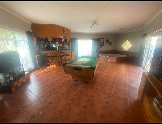 4 BEDROOM HOUSE FOR SALE IN KANONKOP